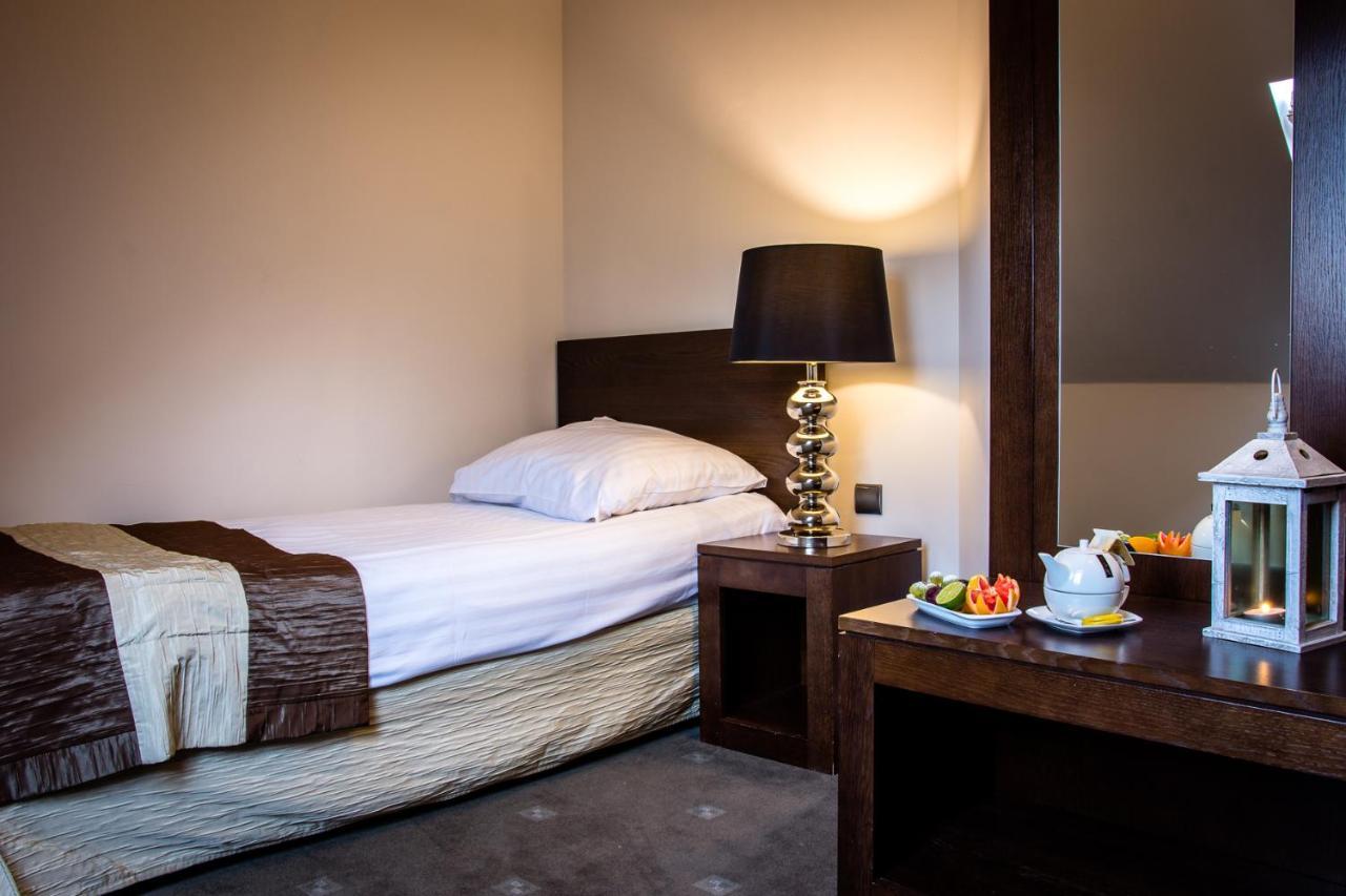 Hotell Nowy Dwor Elizy Blisko Sky Bridge 3*